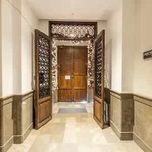 Aparthotel Bibo Plaza Nueva, Granada